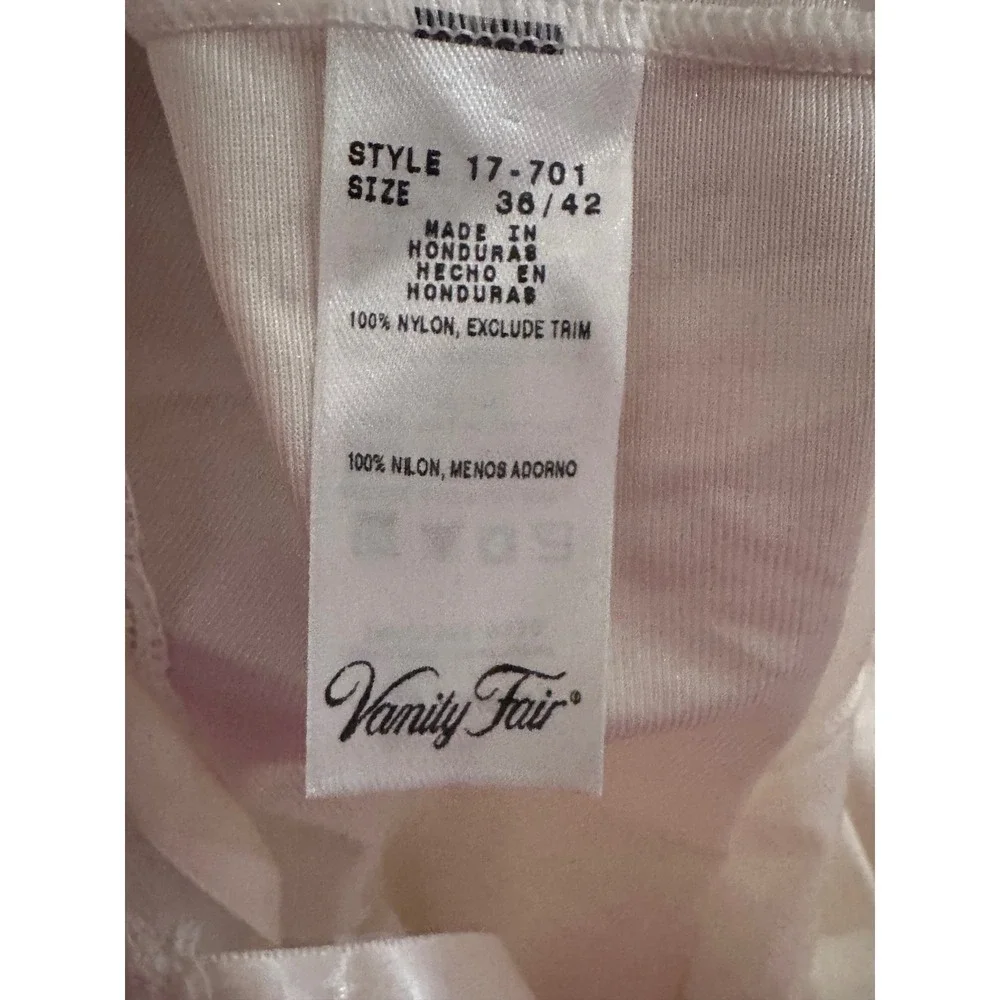 Vanity Fair Style 17 701 White Lace Trimmed Camisole Slip Tank Top‎ 36 42